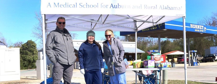 VCOM-Auburn Provides Care and Supplies to Lee County Tornado Victims